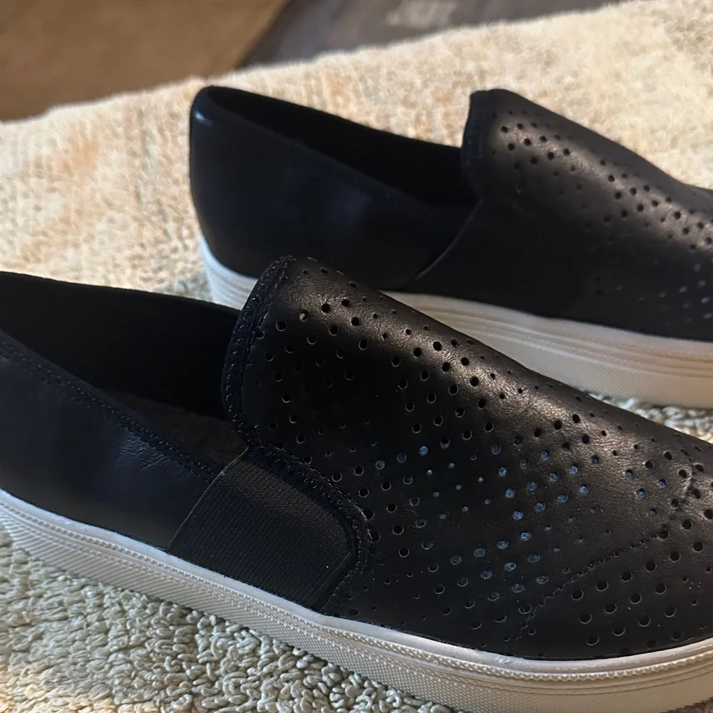 ELIZA Black Slip-On Platform Sneakers - Picture 2 of 12